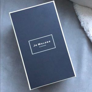 Jo Malone gift box